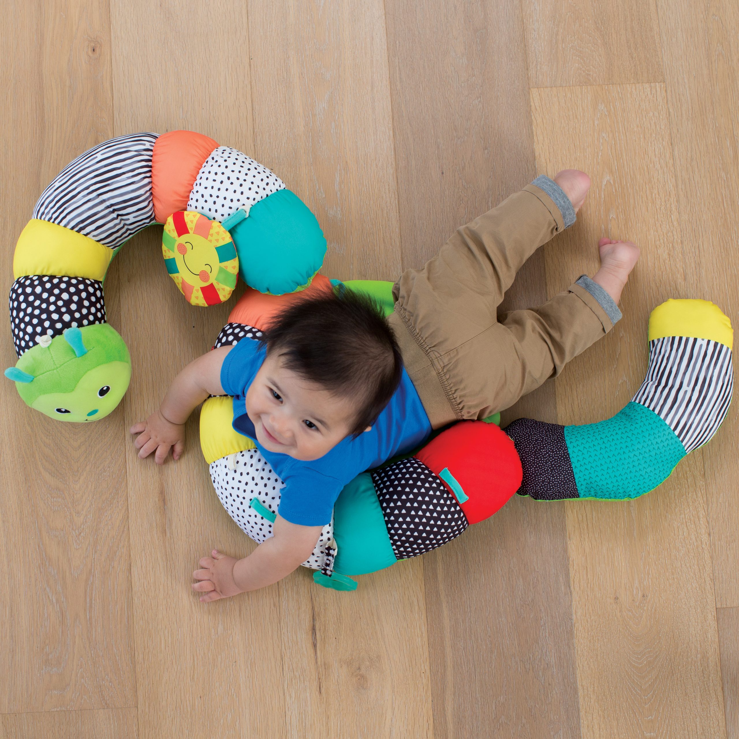 Infantino – Kūdikių žaislas-pagalvėlė „Vikšrelis“ - Image 5