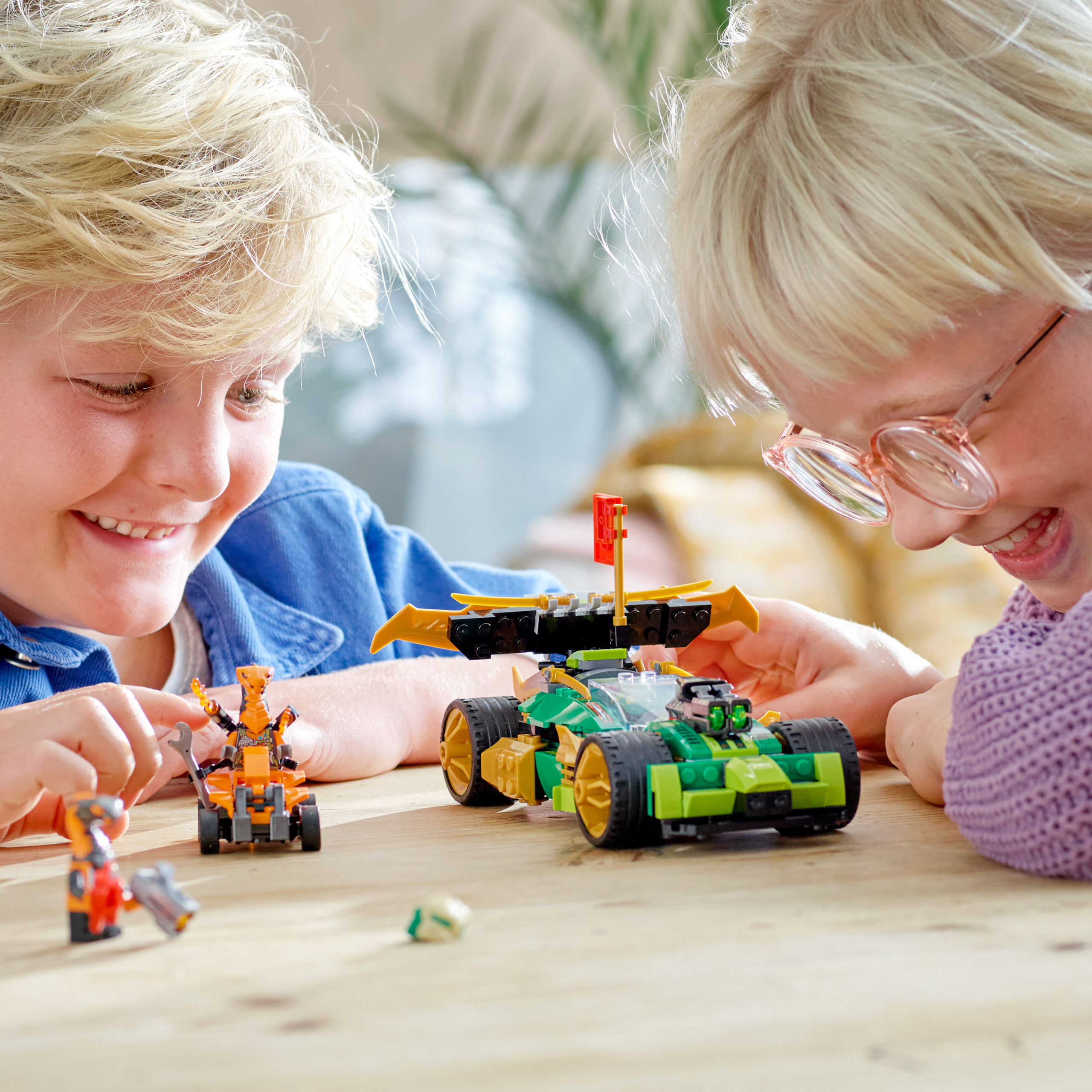 Ninjago - Lloyd lenktynių automobilis EVO, Lego - Image 7