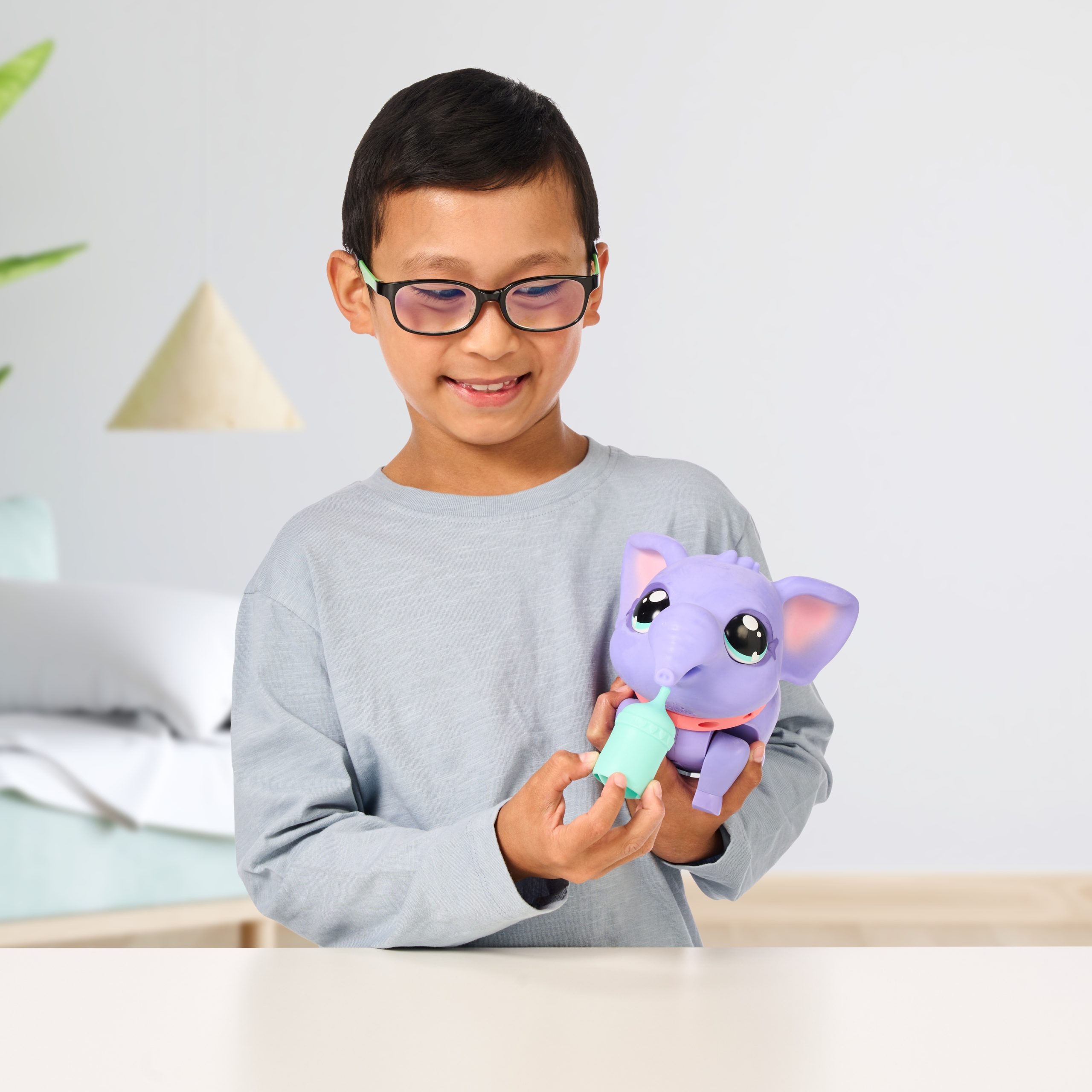Little Live Pets – Interaktyvi drambliukė - Image 4