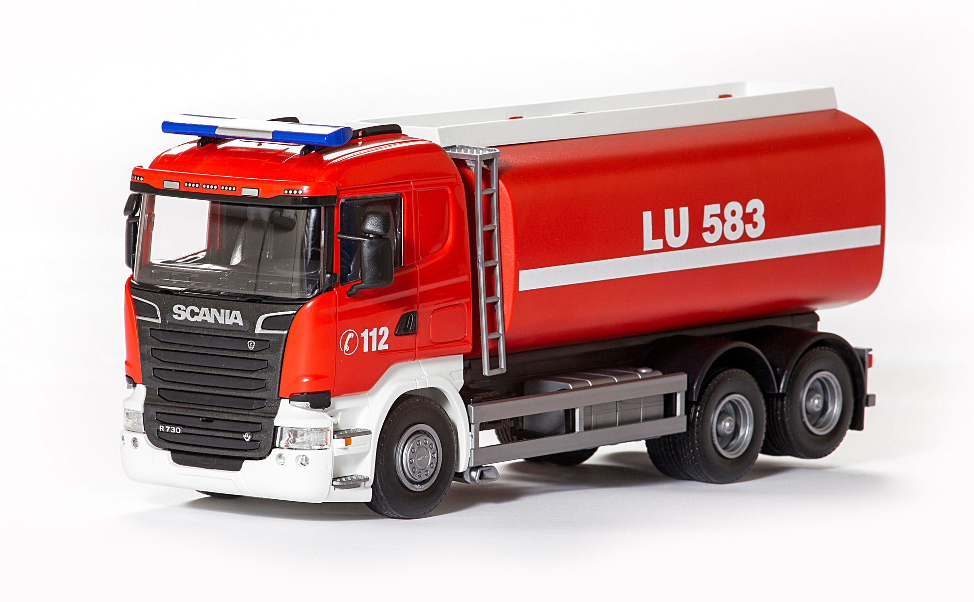 Emek - Ugniagesių sunkvežimis su cisterna Scania 1:25 - 31cm