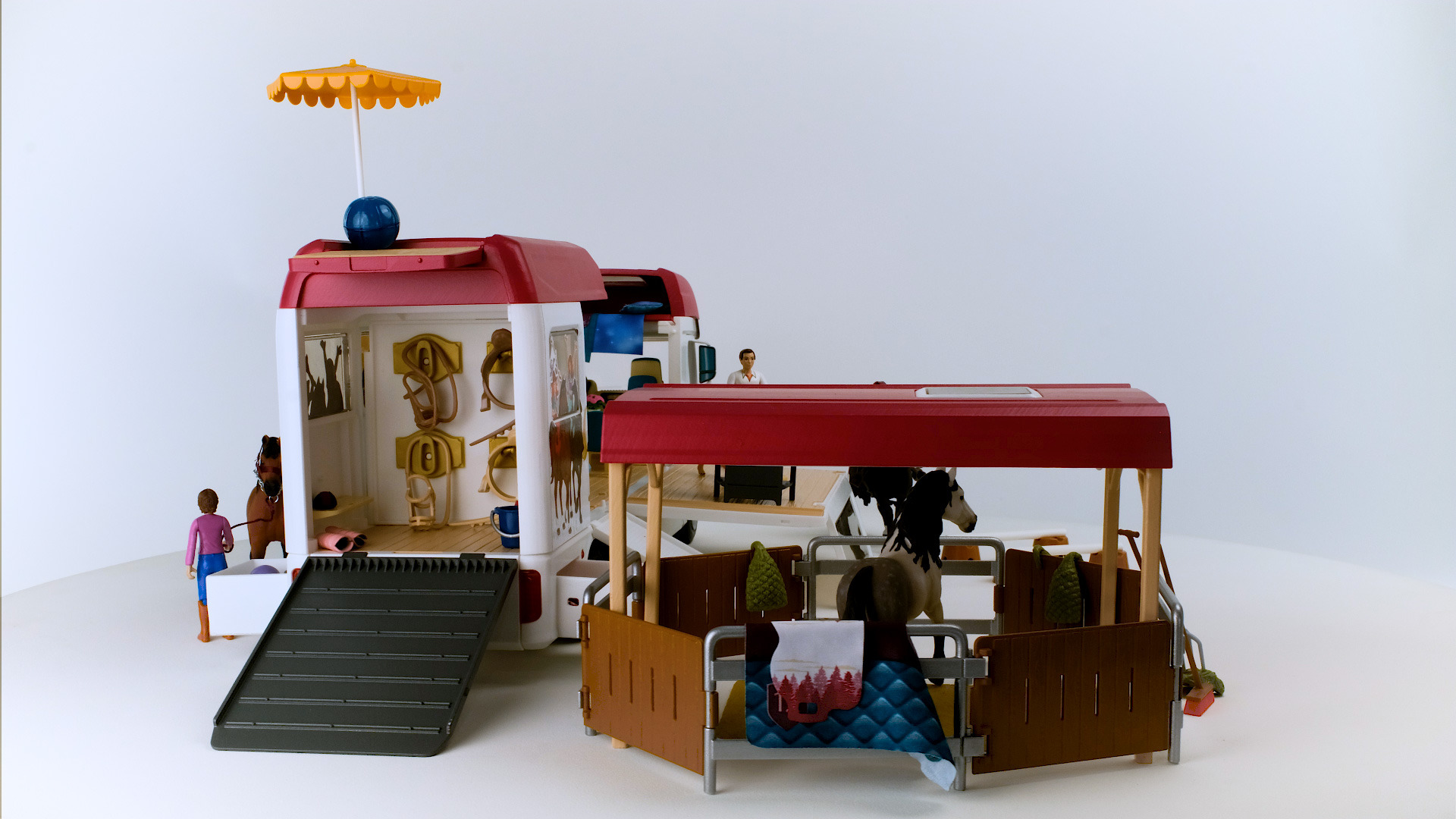 Schleich Horse Club – Arklių transporteris - Image 25