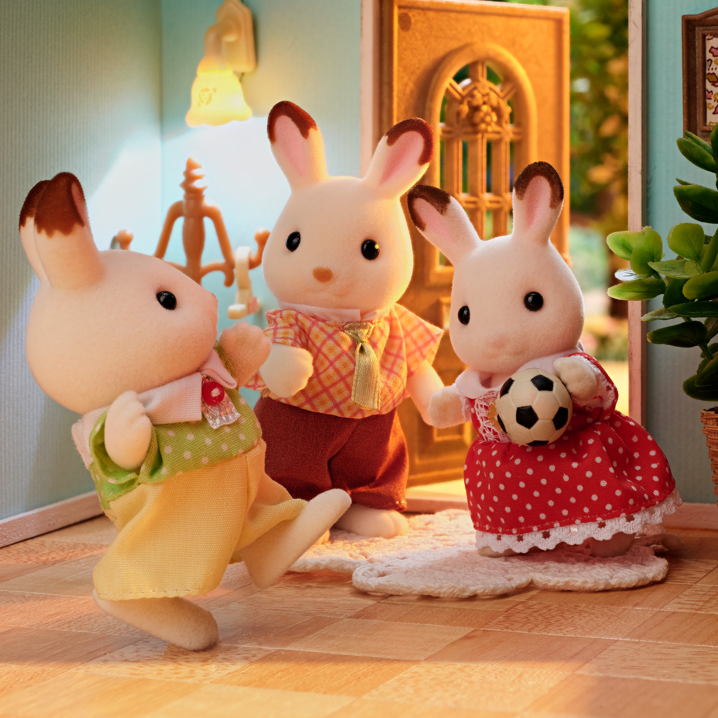 Sylvanian Families – Šokoladinių triušiukų šeimynėlė - Image 3
