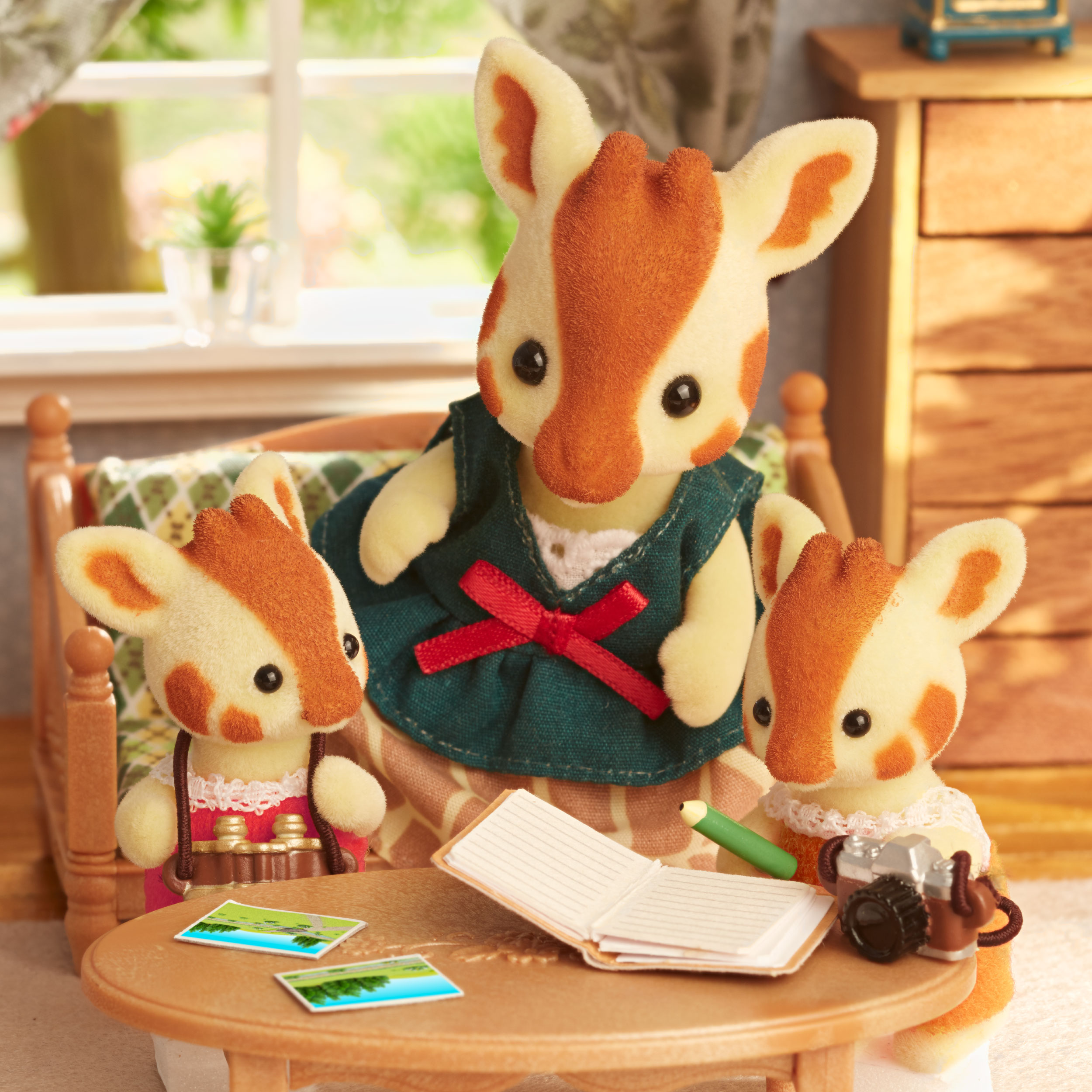 Sylvanian Families – Žirafų šeimynėlė - Image 5
